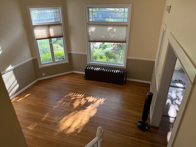 Photo - 164 J Street Apartments