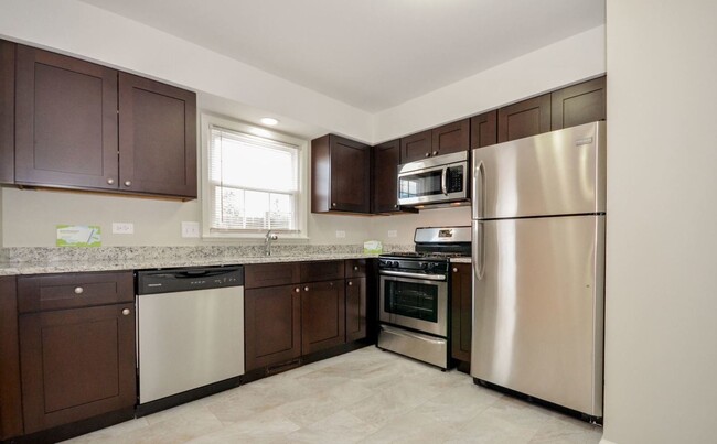 Building Photo - 3025 Lynn Ct