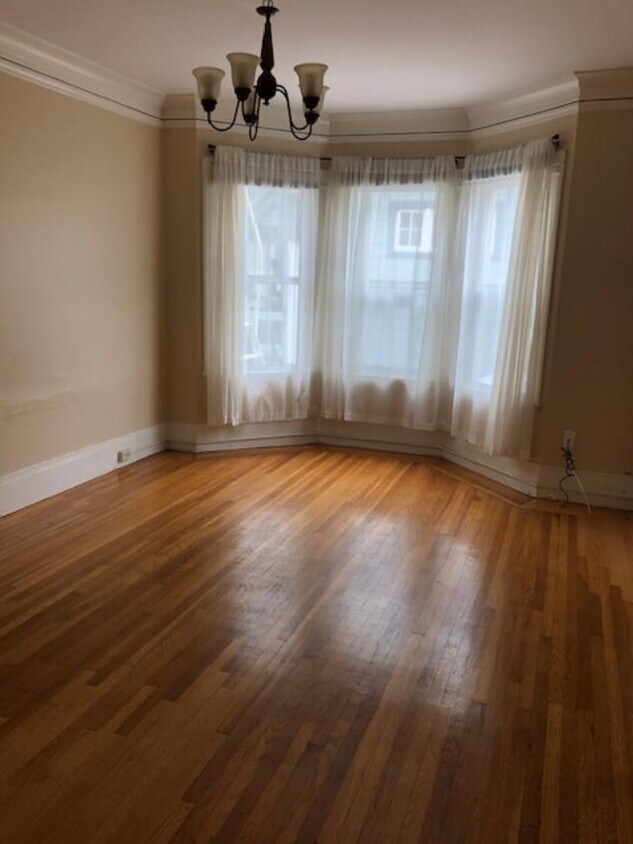 living room - 601 Masonic Ave
