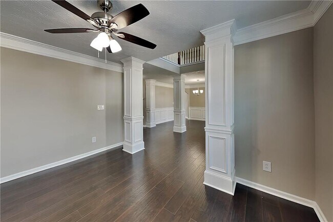 Building Photo - 2720 Austin Ridge Dr NE