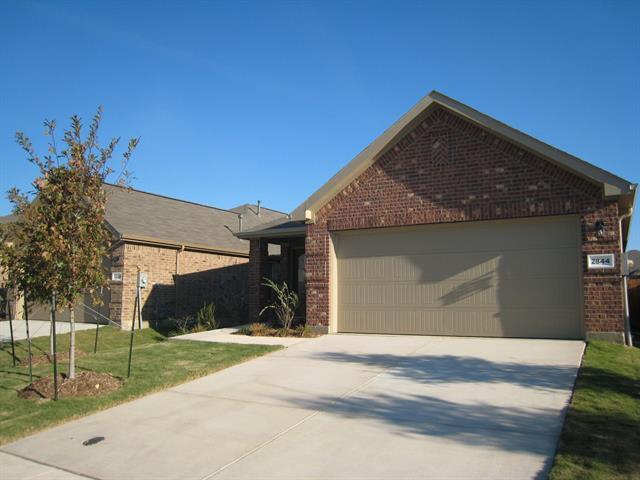 Foto principal - 2844 Houston Wood Dr