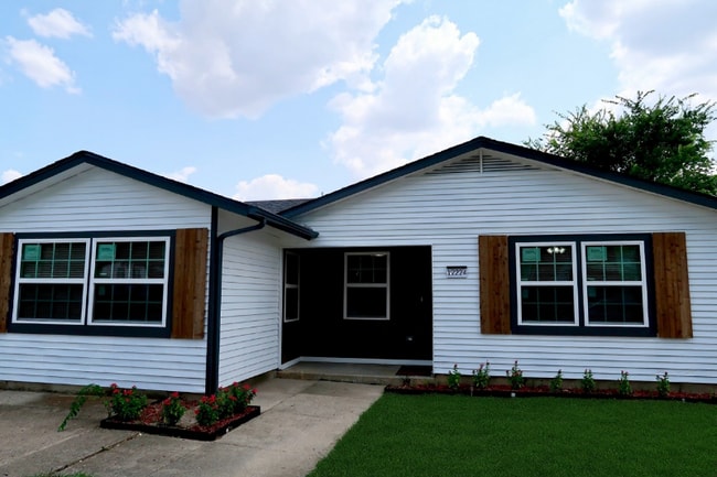 Building Photo - 12224 Dandridge Dr