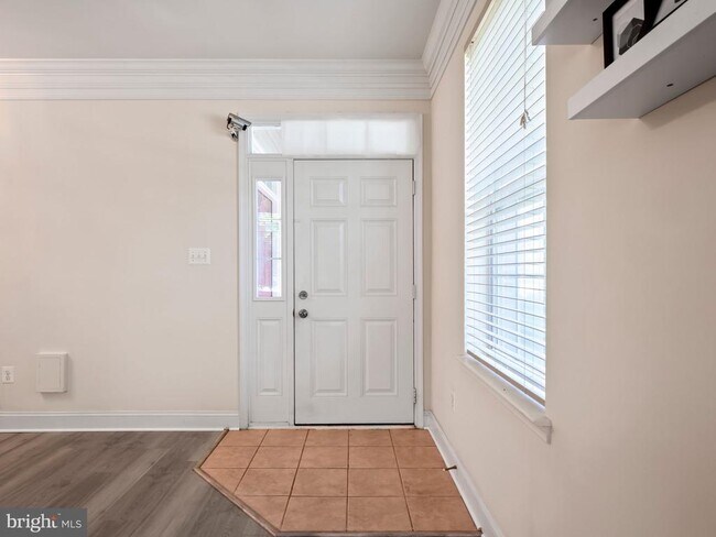 Foto del edificio - 304 Orchard Ridge Dr