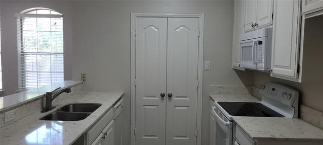 Building Photo - 1501 Cedar Elm Dr