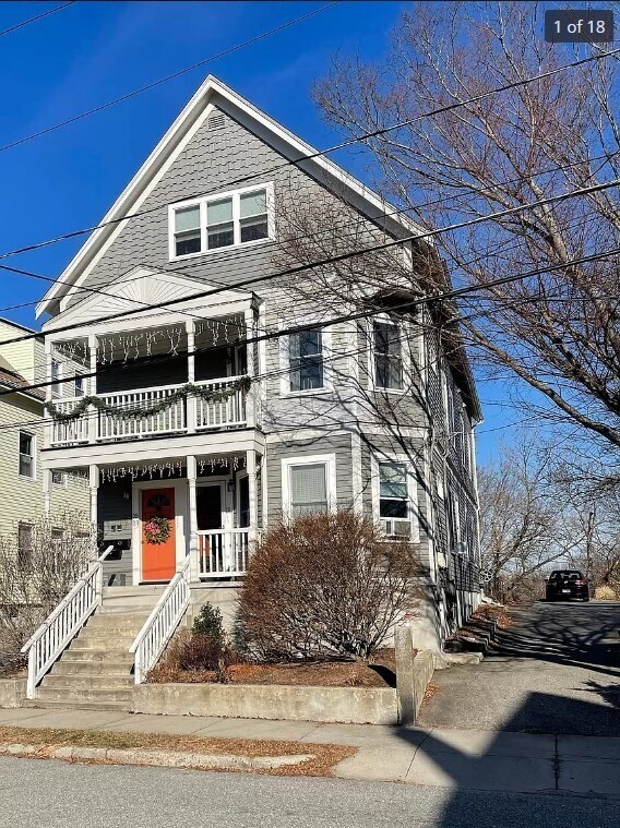 Primary Photo - 31 Irving St