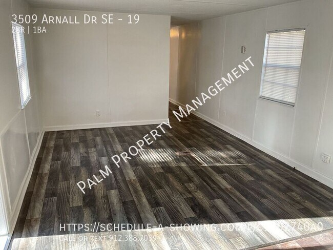 Foto del edificio - 3509 Arnall Dr