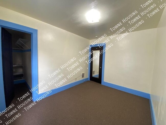 Building Photo - 591 Eggert Rd