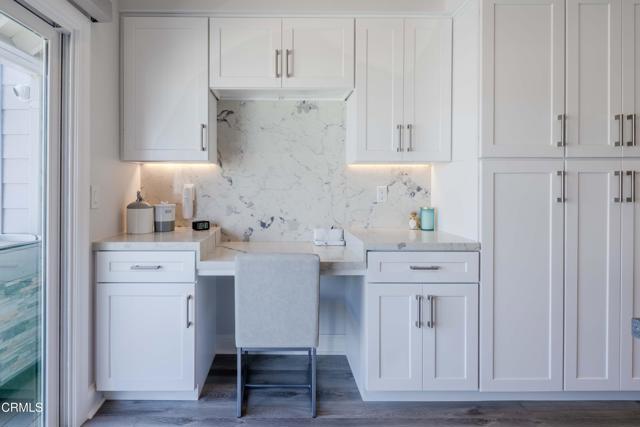 Foto del edificio - 4511 Gateshead Bay