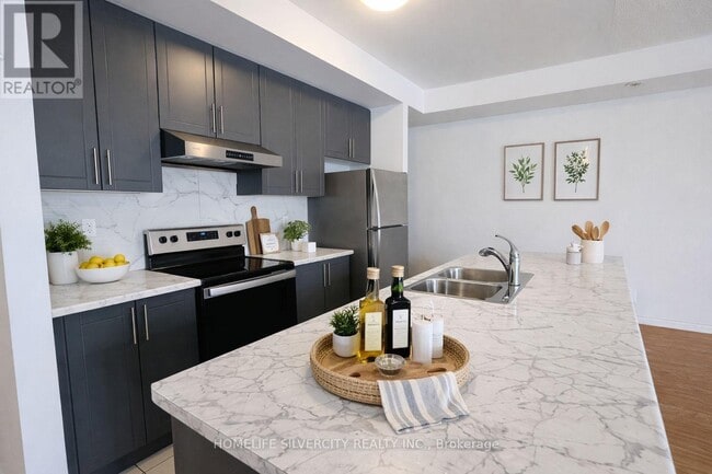 Building Photo - 13 Springdale Ave