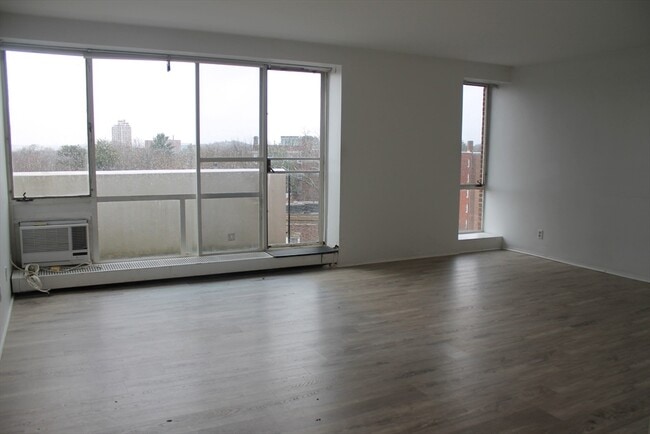 Building Photo - 29 Concord Ave