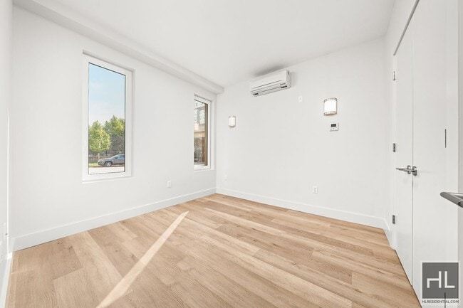 Building Photo - 91 Bruckner Blvd