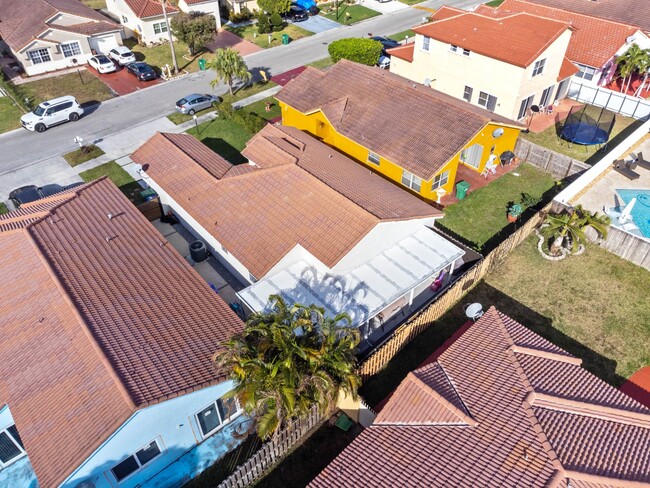 Foto del edificio - 5340 NW 188th St