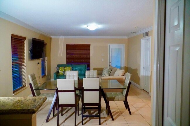 Foto del edificio - 2880 B Rd