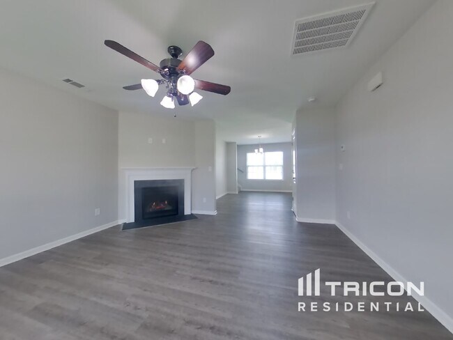 Foto del edificio - 3023 Crabapple Ln