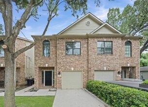 Building Photo - 4536 Mallow St