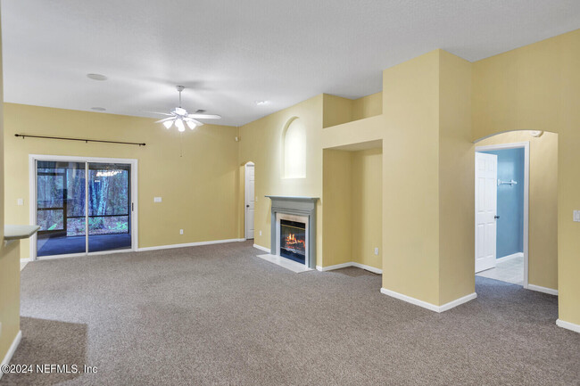 Building Photo - 2128 Pebble Creek Ln