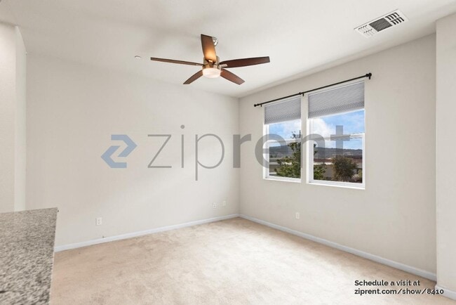 Foto del edificio - 5572 Campbell Ln