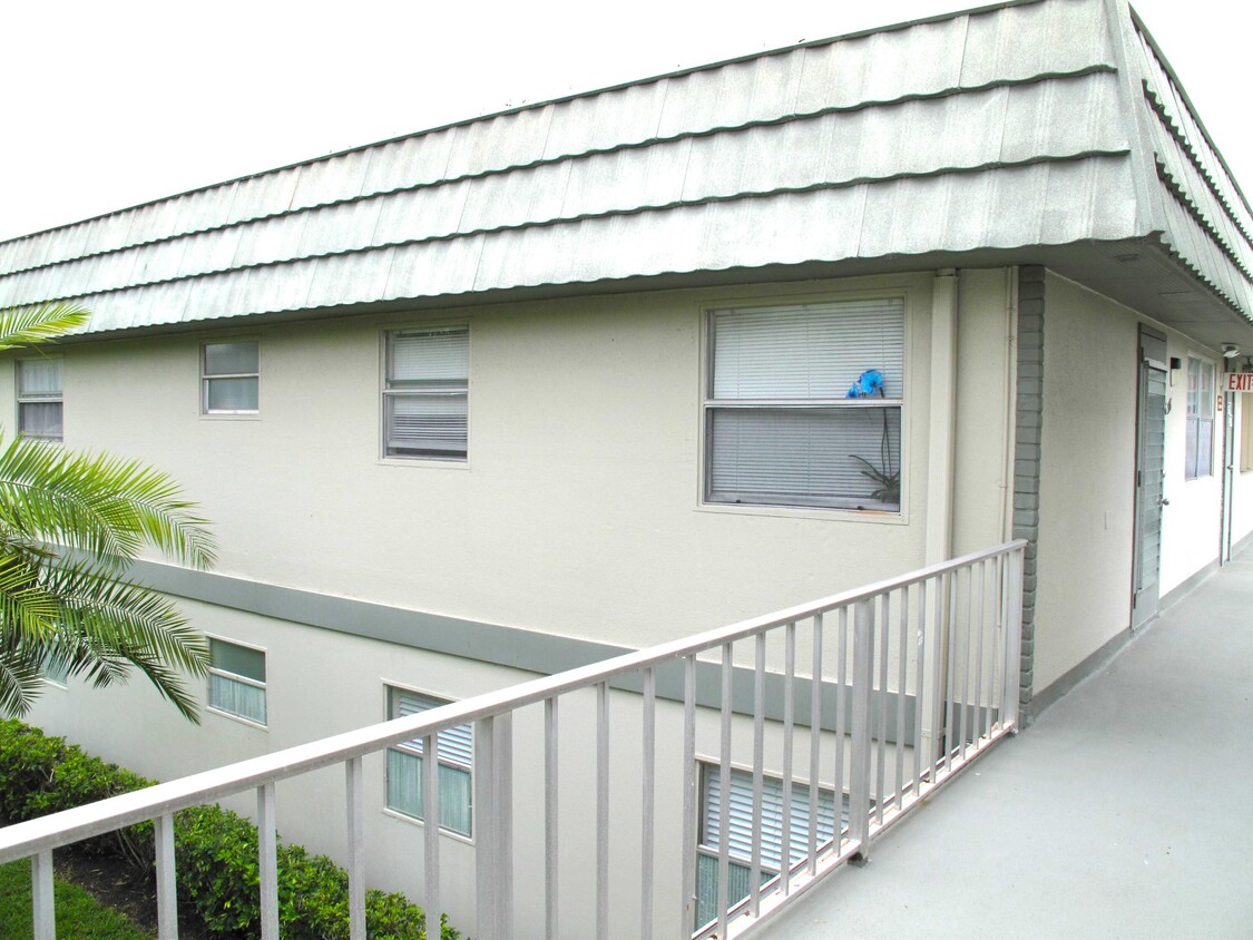 Foto principal - 376 Flanders Dr