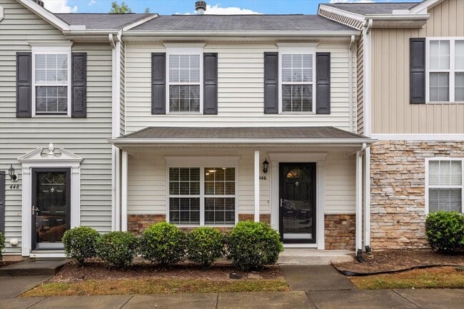 Photo - 446 Saint John Dr Townhome