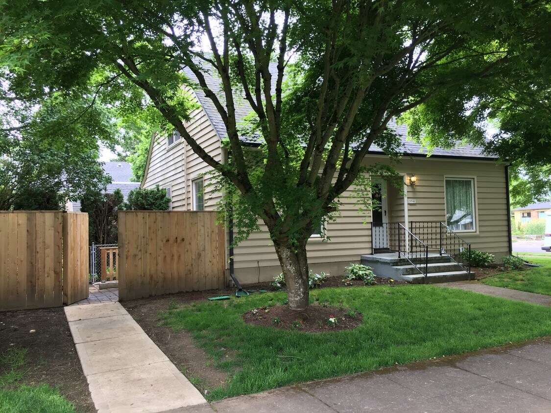 9540 N Seneca St, Portland, OR 97203 House Rental in Portland, OR