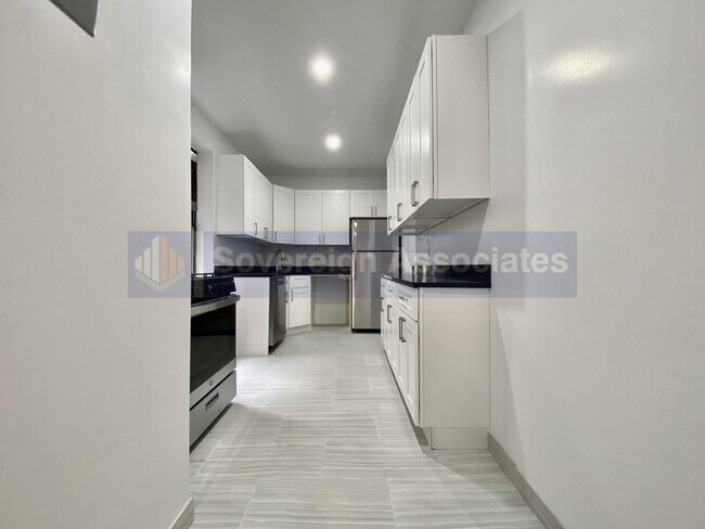 Foto del edificio - 590 Fort Washington Ave