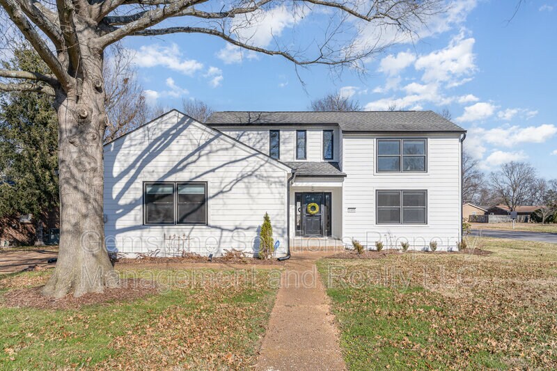Primary Photo - 1605 Woodland Ct
