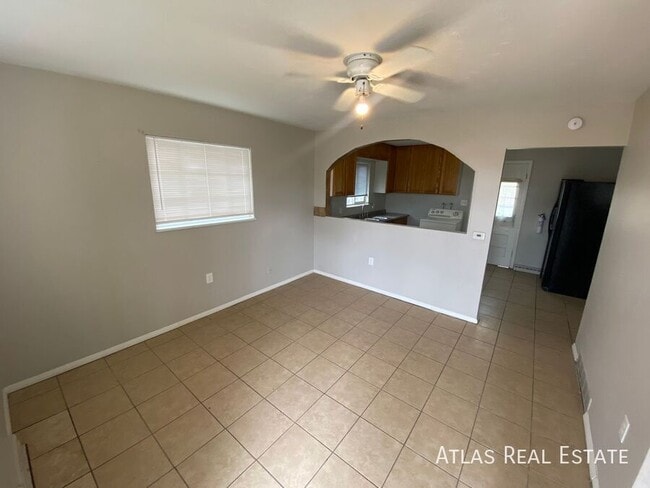 Photo - 881 Egbert St Apartment