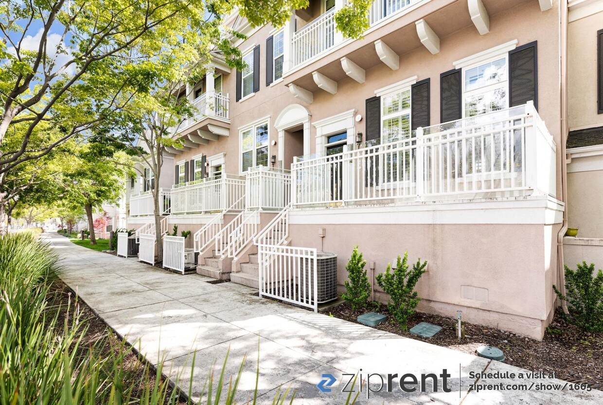 Foto principal - 3726 Central Pkwy