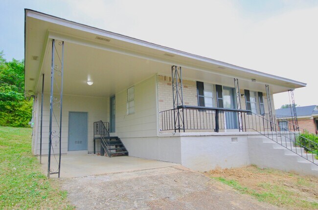 Building Photo - AWESOME HOME WITH LOTS OF UPDATES