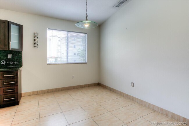 Building Photo - 6950 NW 174th Terrace