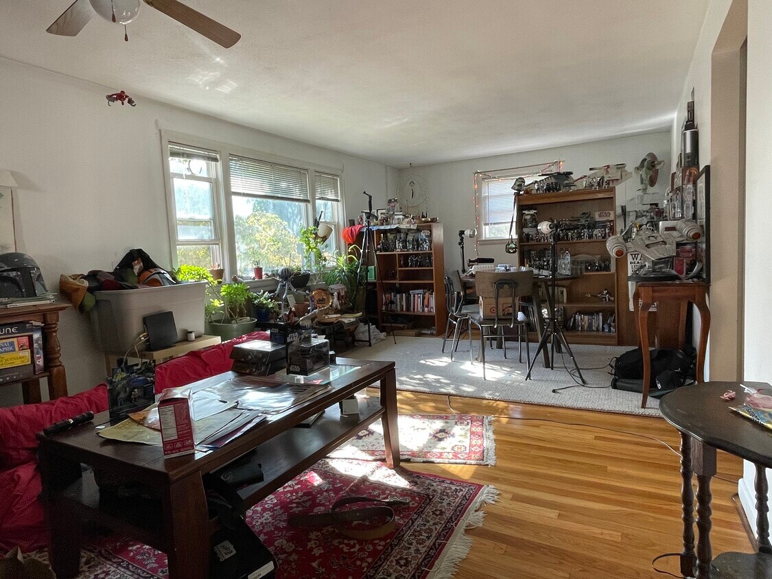 25 Woodland St Unit 25, Belmont, MA 02478 Apartments in Belmont, MA