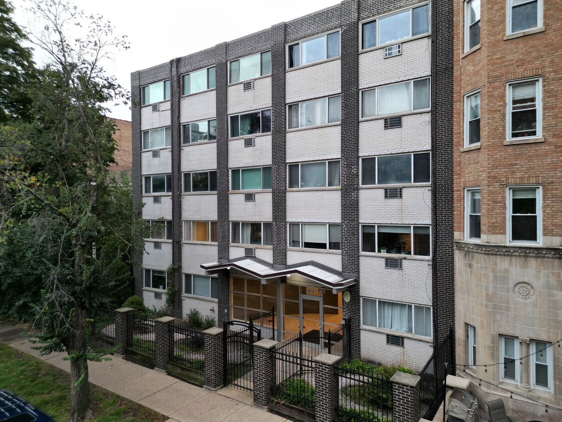 5854 N Kenmore Ave Unit 3C, Chicago, IL 60660 Condo for Rent in