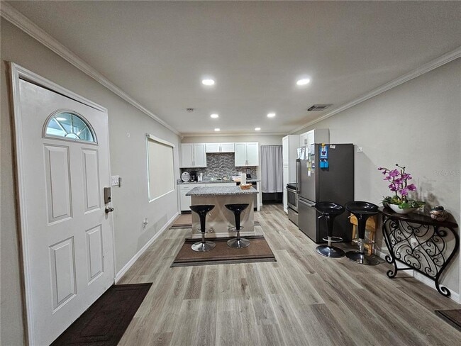 Foto del edificio - 2117 Ivey Ln