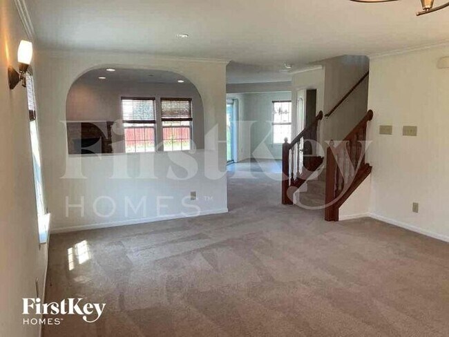Building Photo - 662 Harmony Way