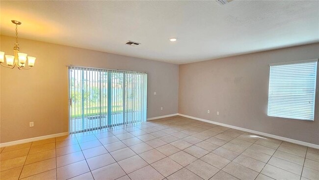 Foto del edificio - 364 Arbor Lakes Dr