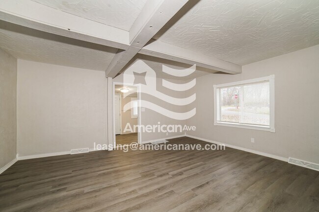 Foto del edificio - 500 Scenic Park Dr