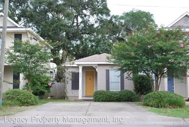Primary Photo - 3 br, 2 bath House - 805 N Tarragona St