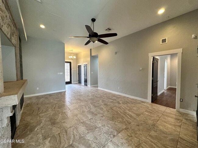 Building Photo - 13108 Round Ridge