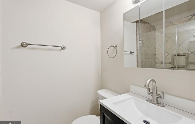 Foto del edificio - 13001 Windbrook Dr