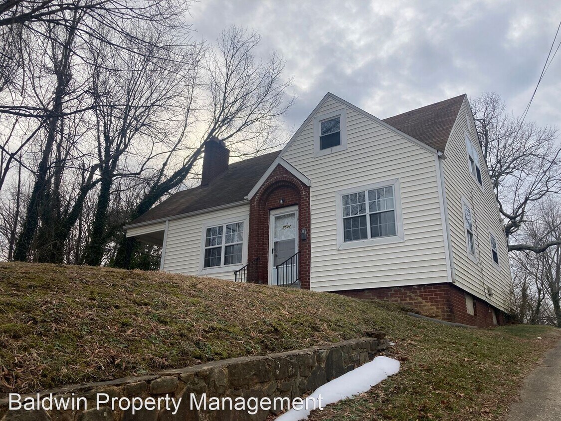 Primary Photo - 3 br, 1 bath House - 2502 DRUID HILLS DRIVE