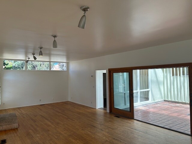 Foto del edificio - 6894 Pasado Rd