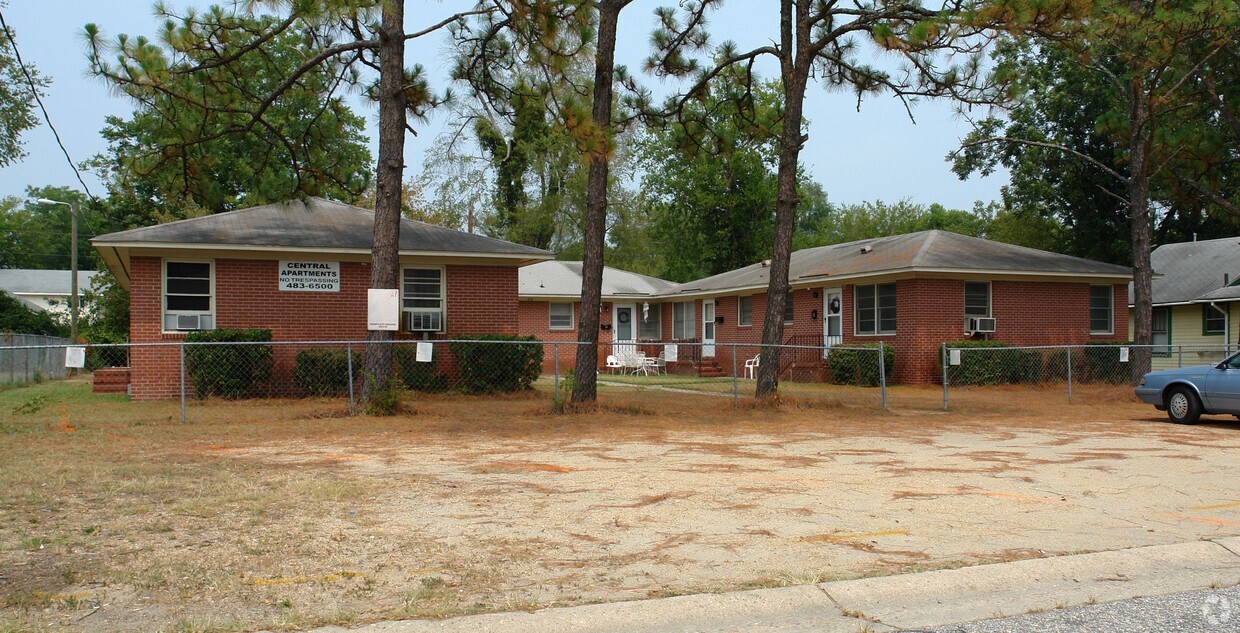 Primary Photo - 515 Adams St