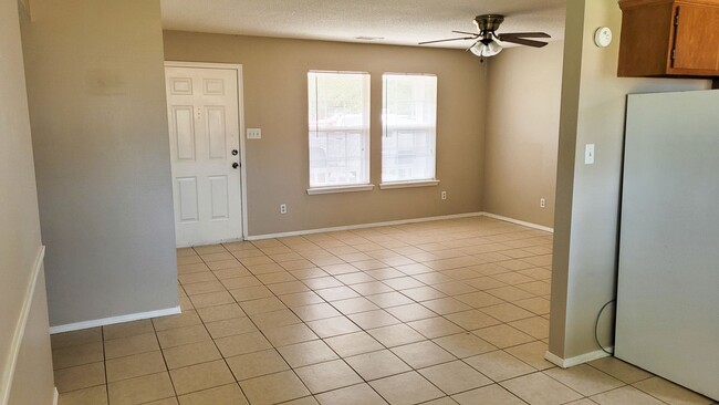 Building Photo - 1805 Cherrybark Bend