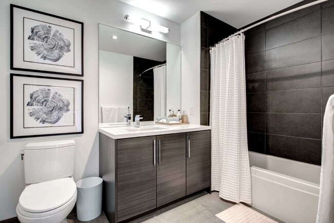 Foto del edificio - 1156 N Howe St