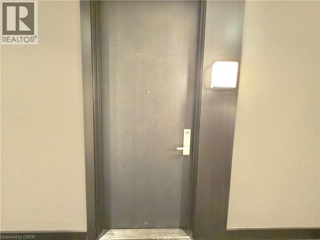 Building Photo - 55 Duke St W