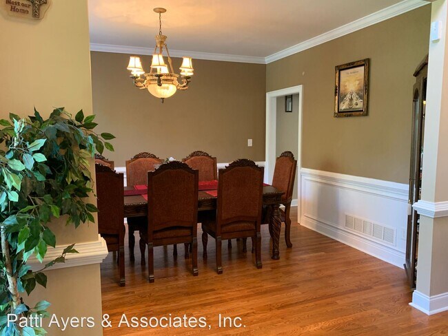 Building Photo - 5 br, 5.5 bath House - 145 Primrose Pass