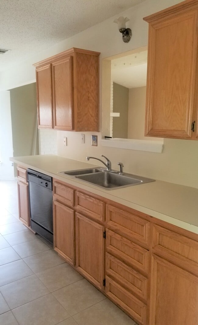 Foto del edificio - 1506 Fairbanks St