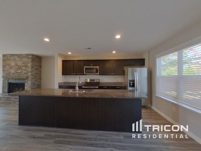 Building Photo - 648 Ridgeville Crossing Dr