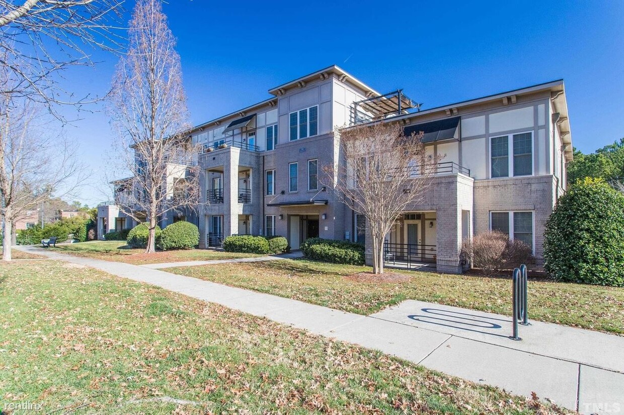 Primary Photo - 1 br, 1 bath Condo - 501 Finsbury St Apt 206
