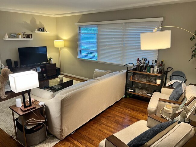 Foto del edificio - 4122 Charles Ave